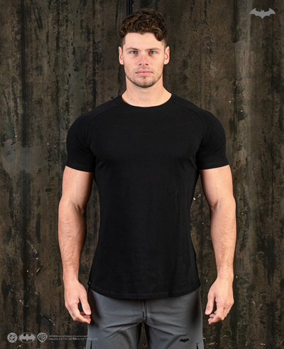 BRUCE WAYNE Essential Short Sleeve - Arkham Black